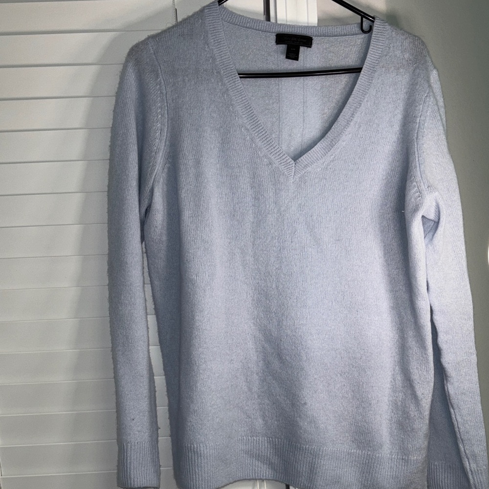 Saks Fifth Avenue Black Label Light Blue V-Neck cashmere Sweater